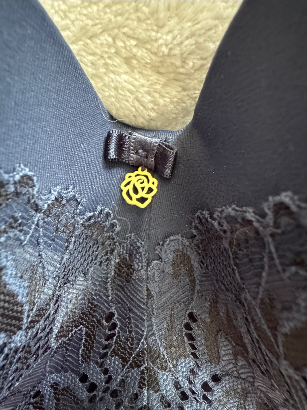 La Vie En Rose My Memory Navy Lace Bra - Picture 3 of 5